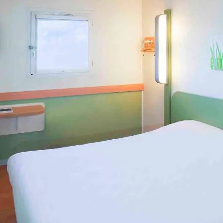 Ibis Budget Lyon Est Chaponnay Exterior photo